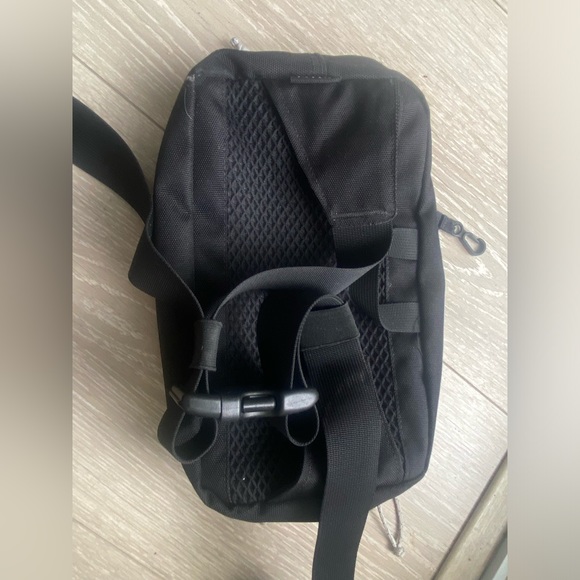 Vans Construct Cross Body Bag - Picture 3 of 5